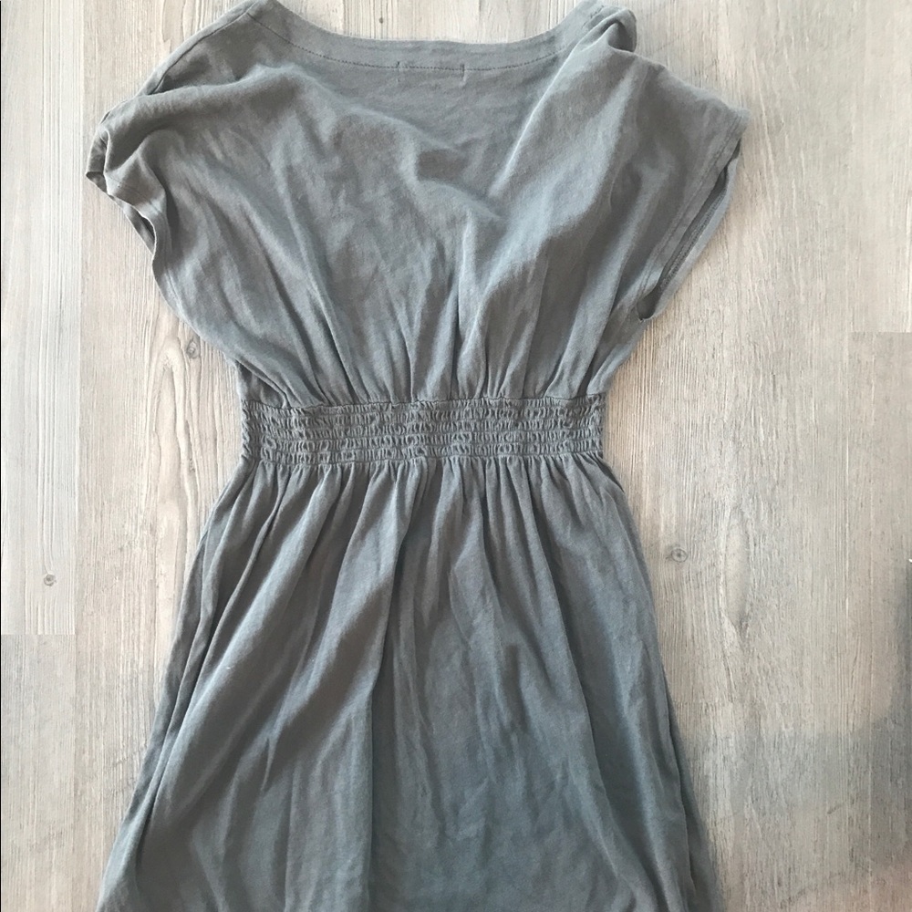 c&c grey short sleeve tunic top, small - Picture 2 of 3